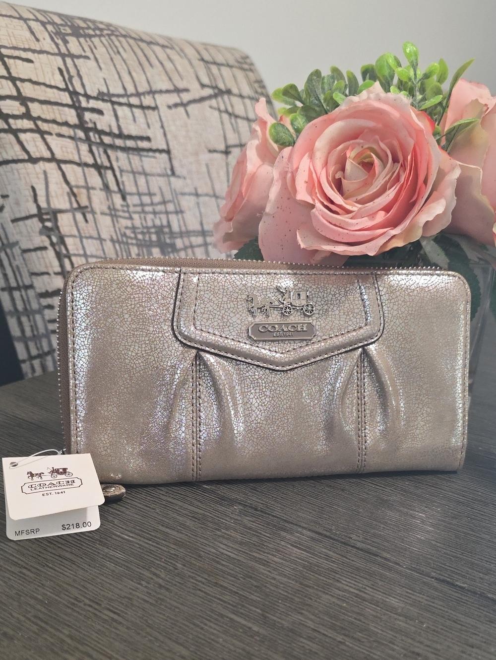 NWT Coach Madison Accordion Zip Around Wallet